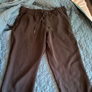 Lululemon joggers - capris size 8